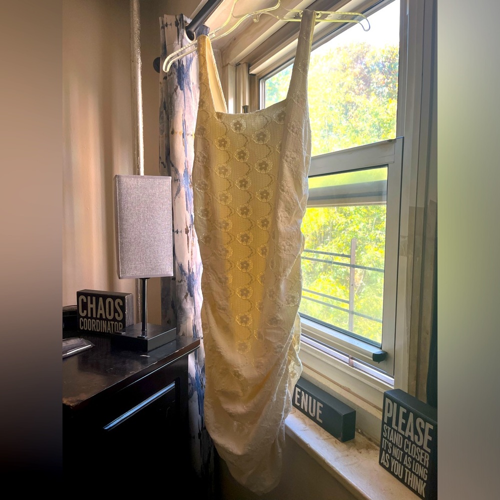 Almost Famous Size L Off White/Ivory Maxi dress